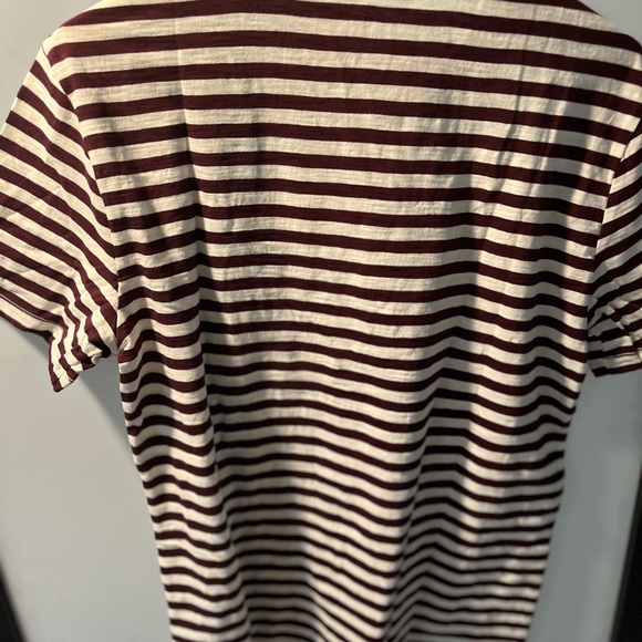 Gap Striped Basic: Layer It - Picture 3 of 4